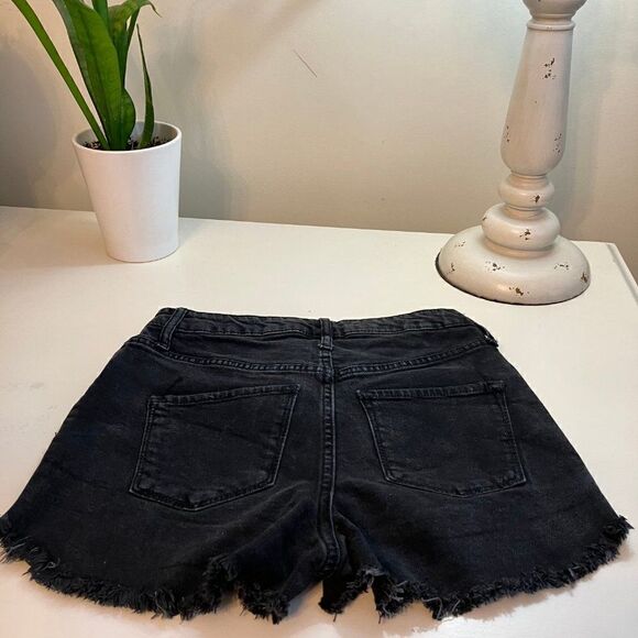 High Rise 2 Mom Jean Distressed / Destroyed Black Denim Short Shorts - Picture 5 of 6